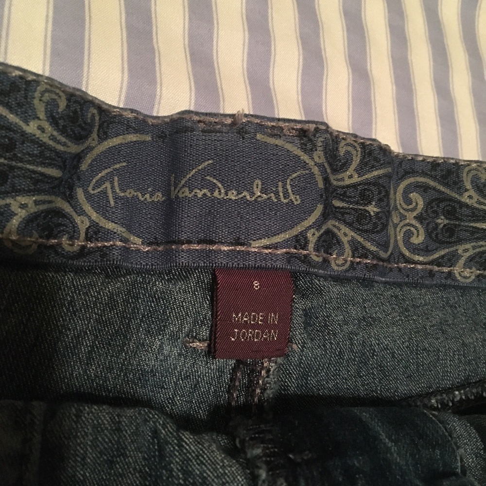 Gloria Vanderbilt shorts - Picture 4 of 5